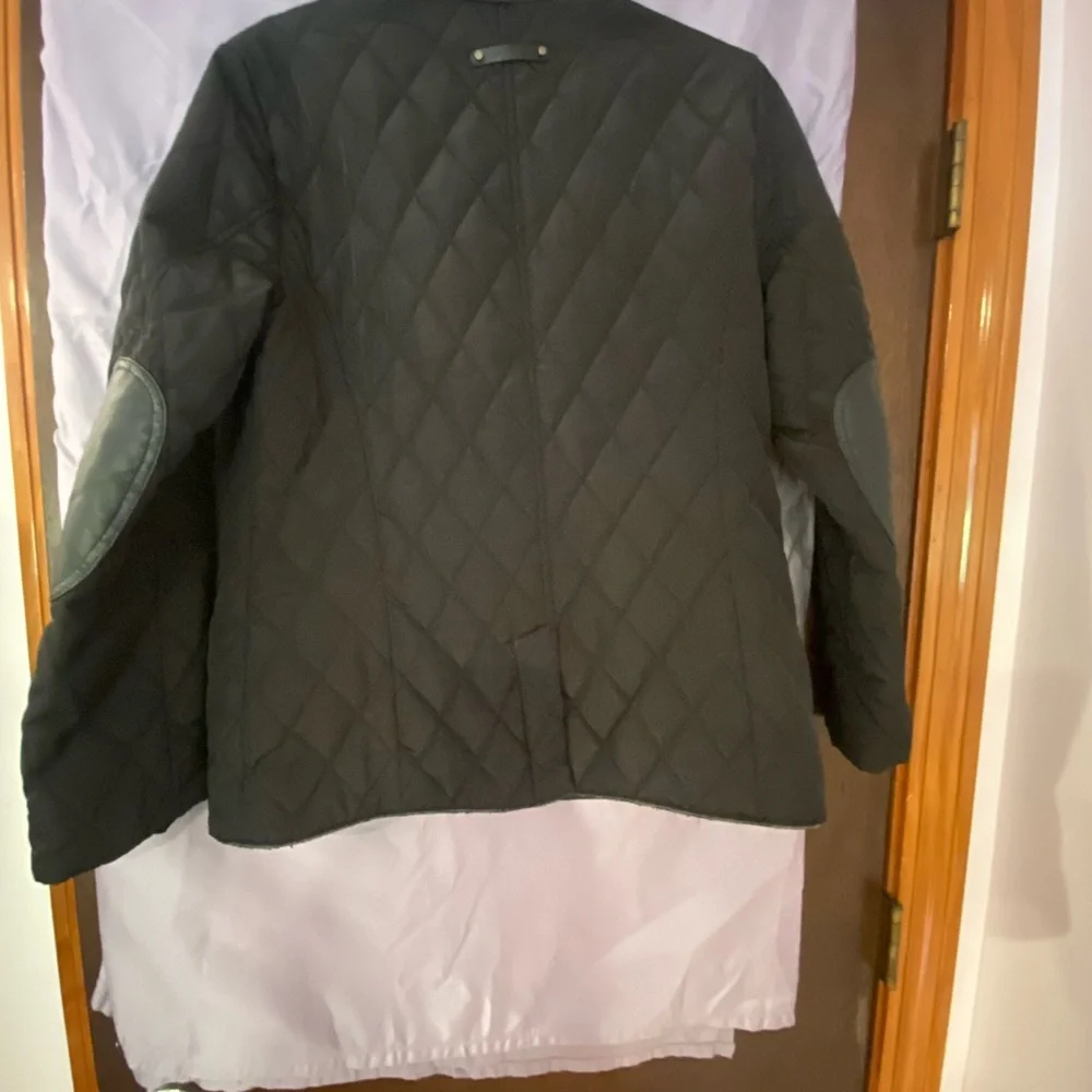 Beautiful button down jacket - Picture 8 of 8